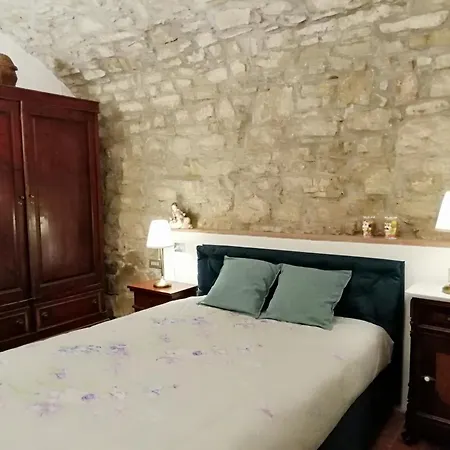 Iris Nel Borgo Apartment Greve in Chianti